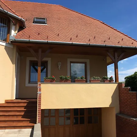 Hevizquelle Apartamento *