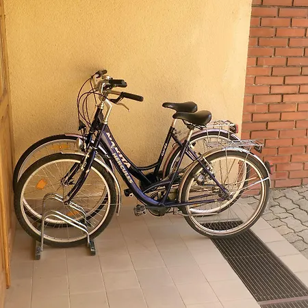 Hevizquelle Apartman *