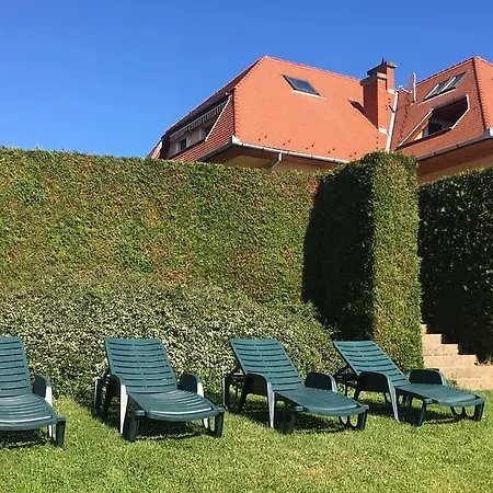Hevizquelle Apartment *