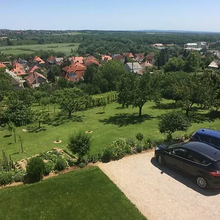 Hevizquelle Apartman *